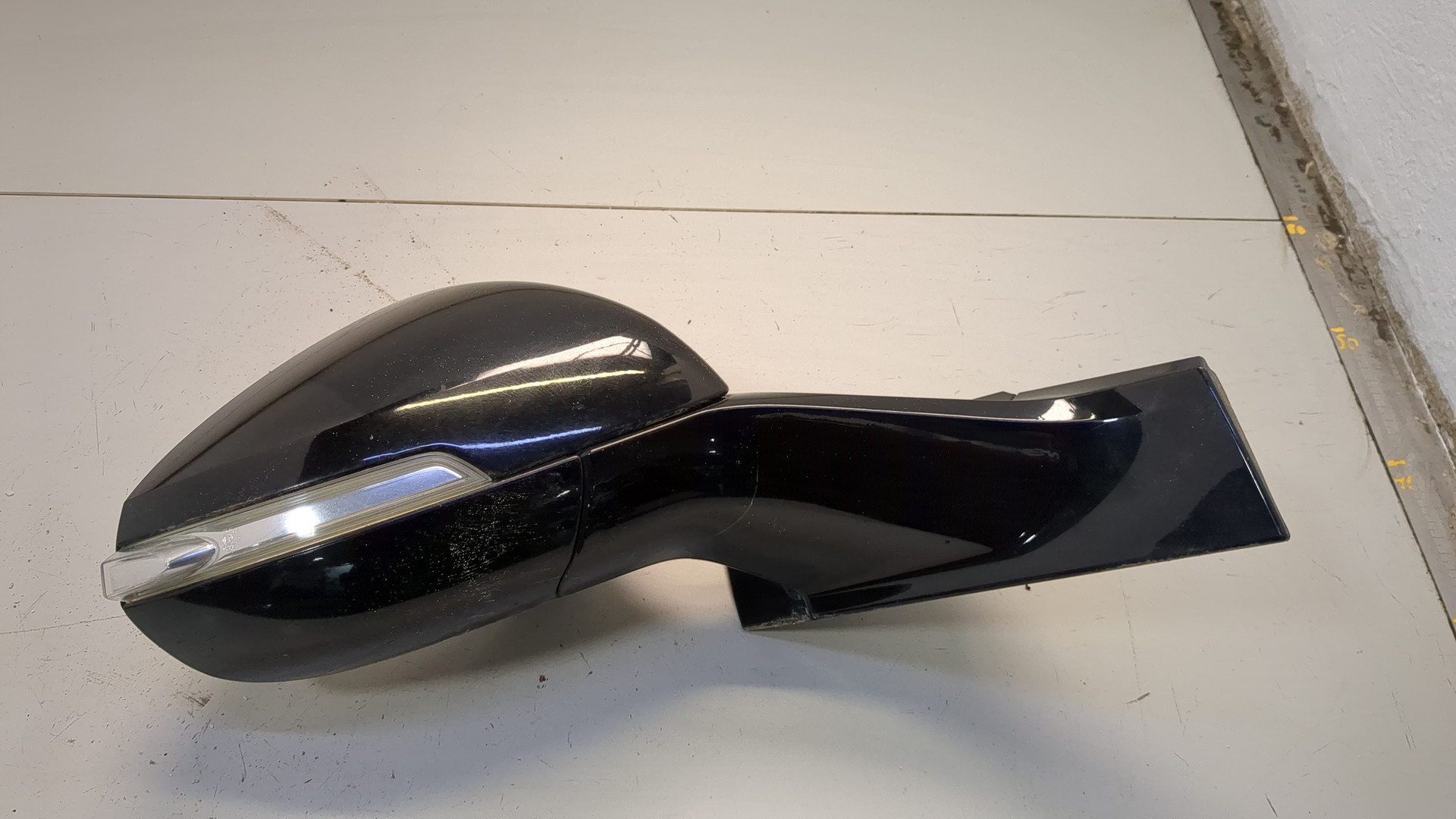 Зеркало правое электрическое