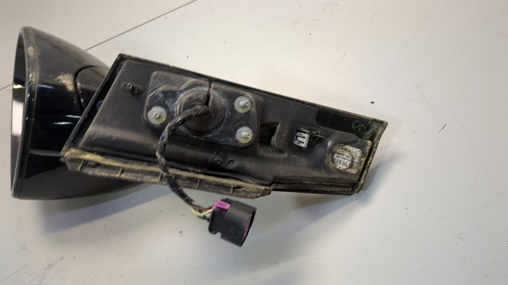 Зеркало правое электрическое