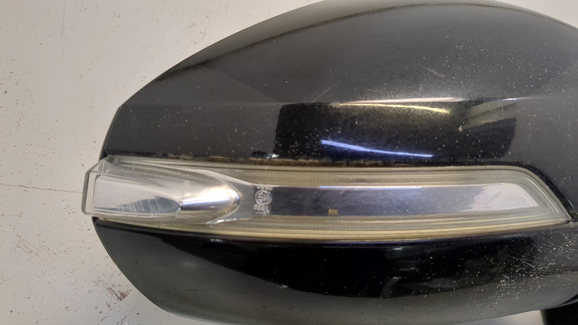 Зеркало правое электрическое