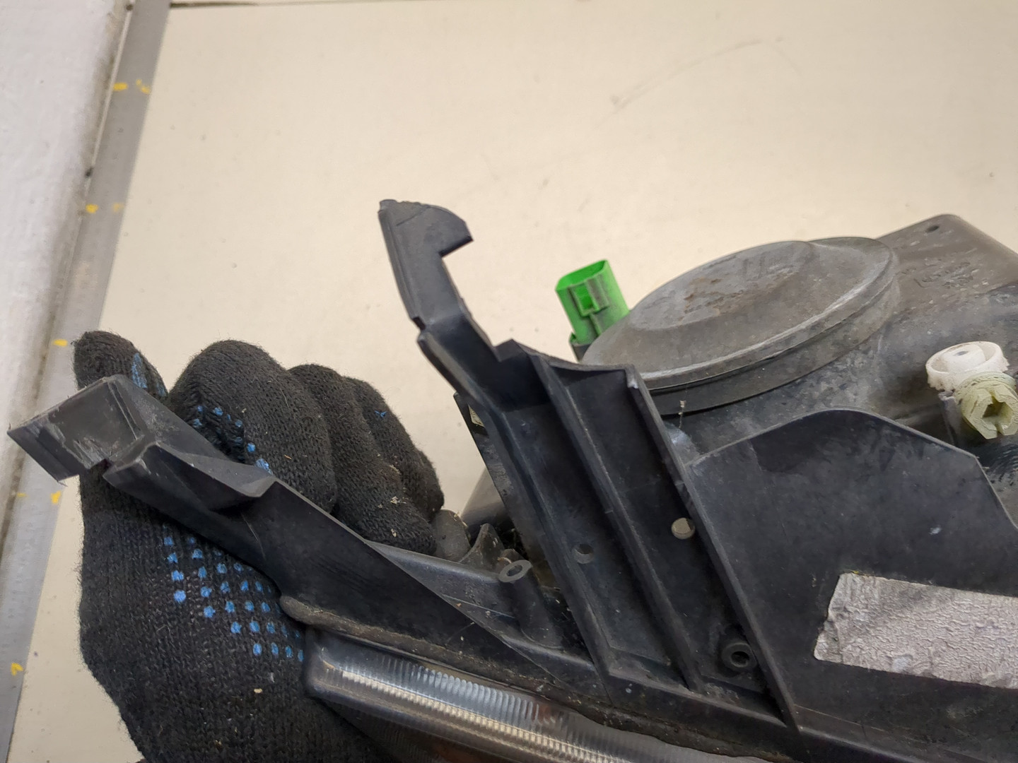 Фара правая