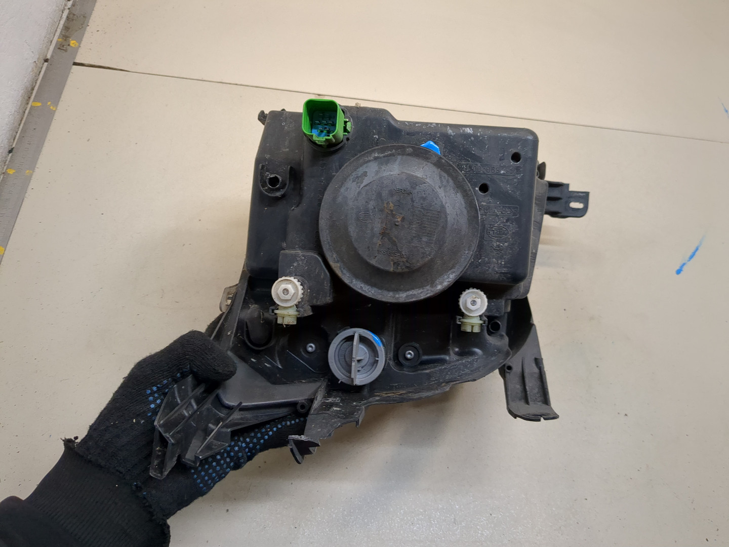 Фара правая