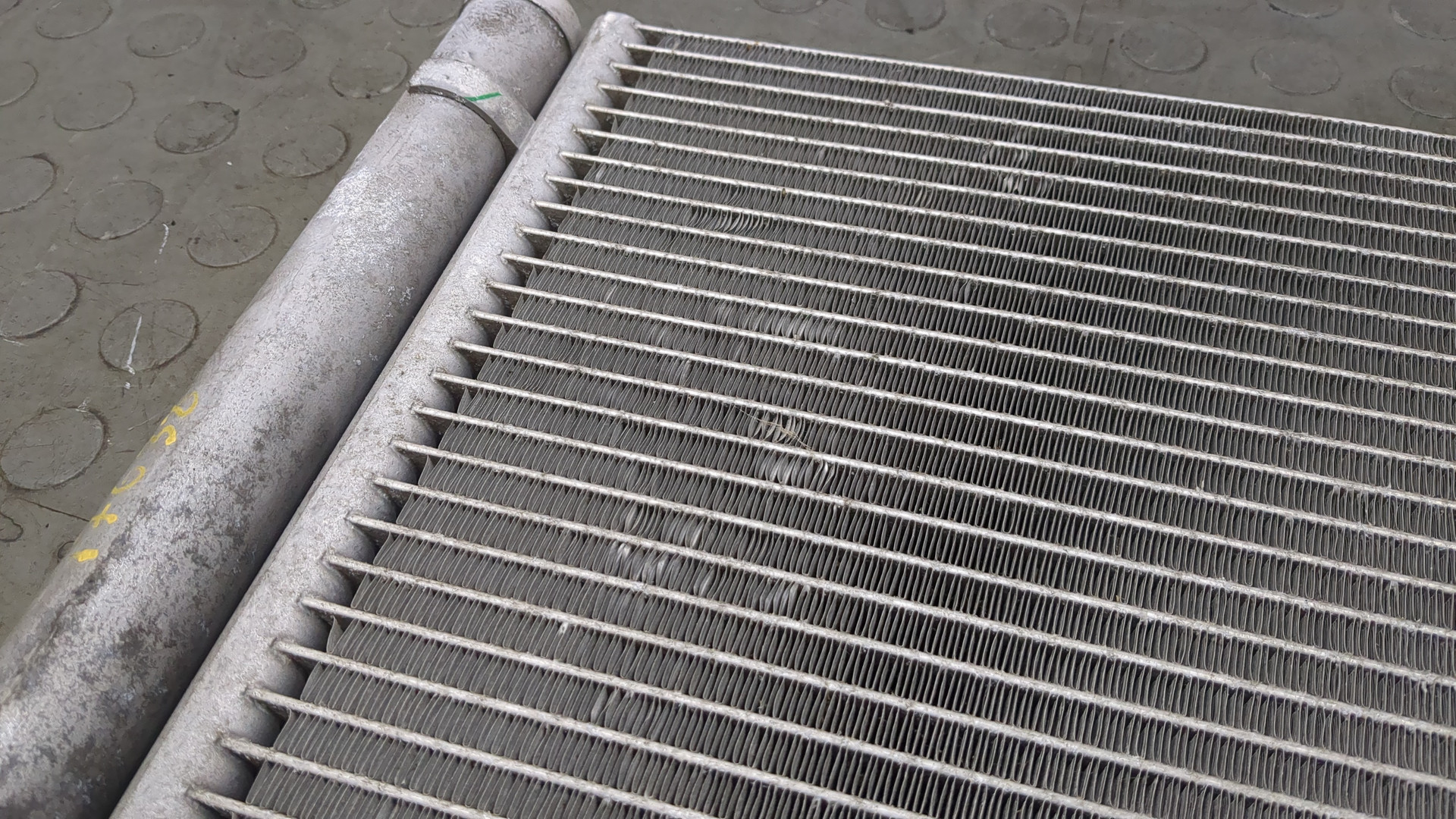 Радиатор кондиционера / конденсер