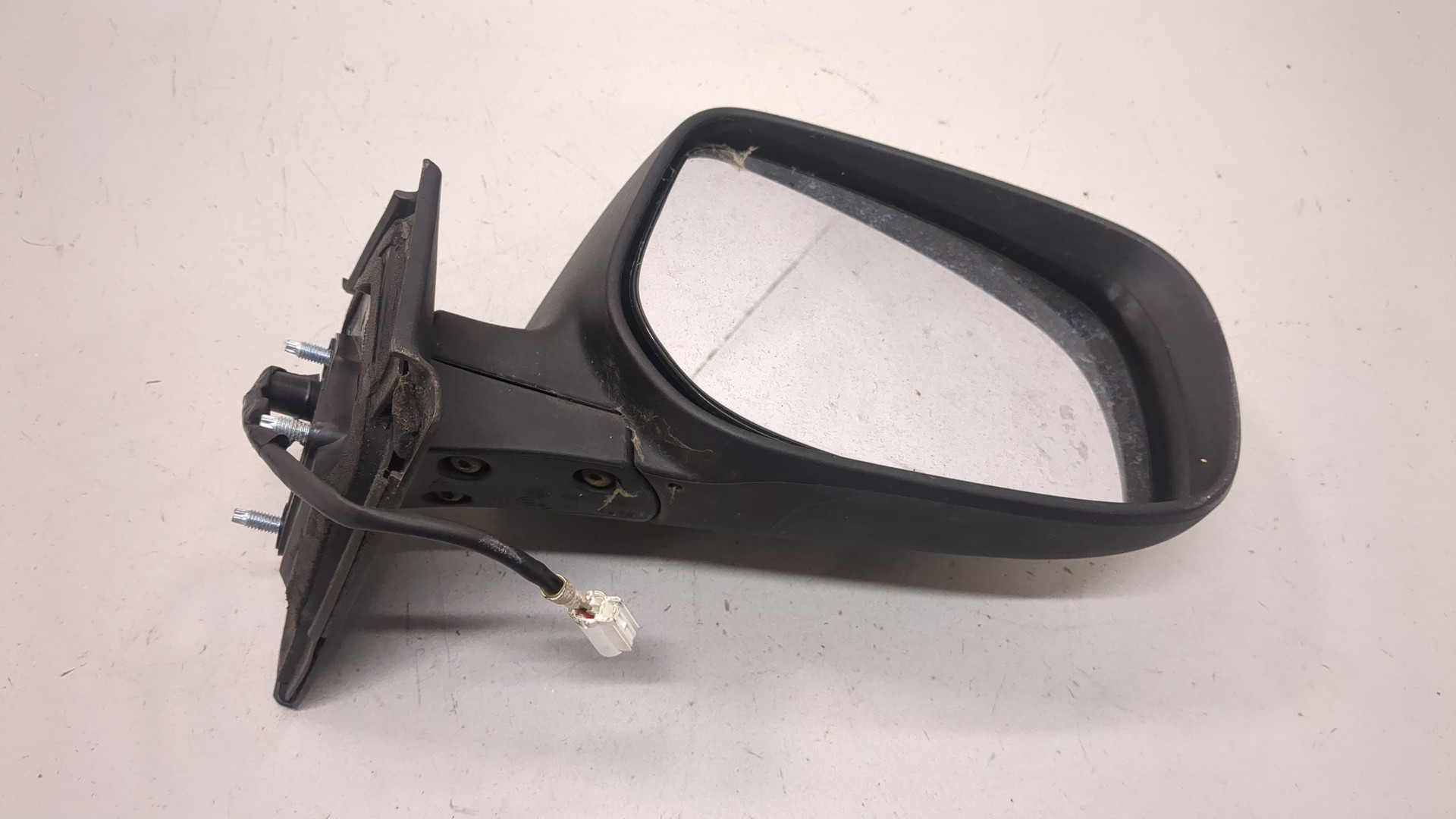 Зеркало правое электрическое