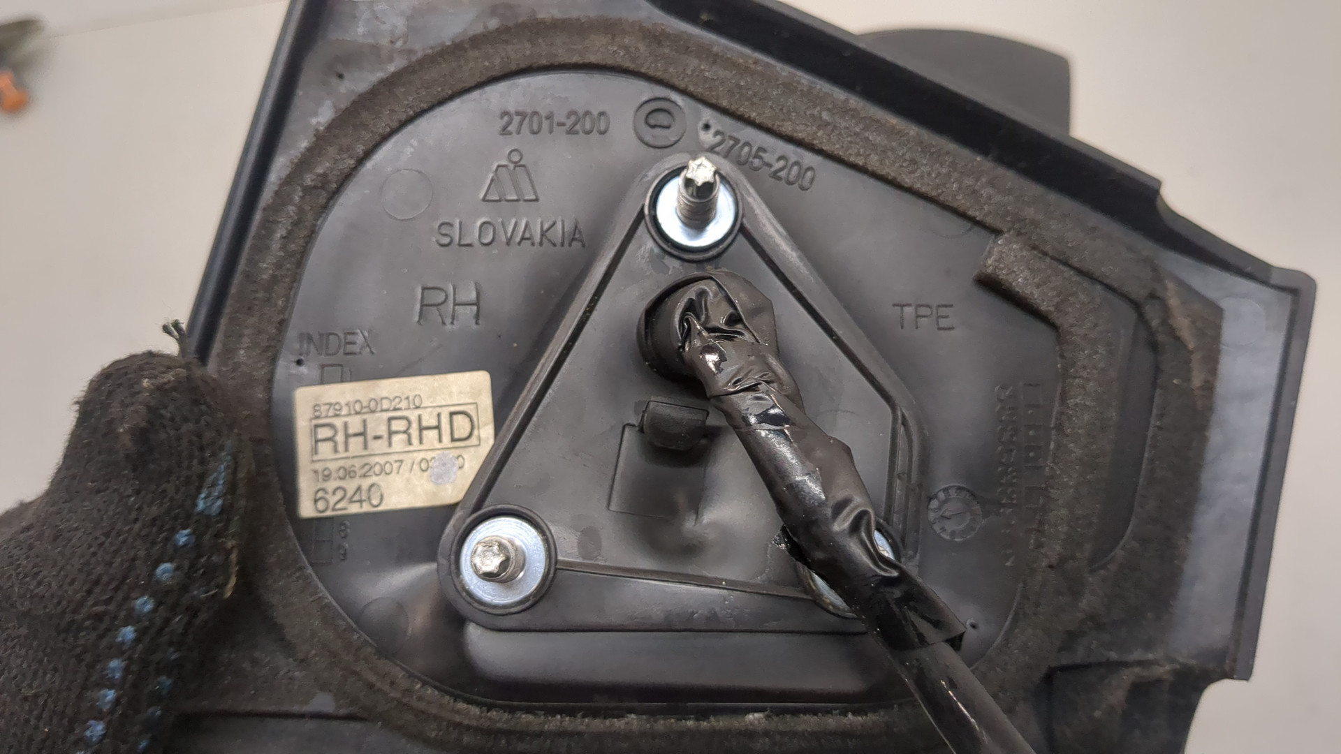 Зеркало правое электрическое