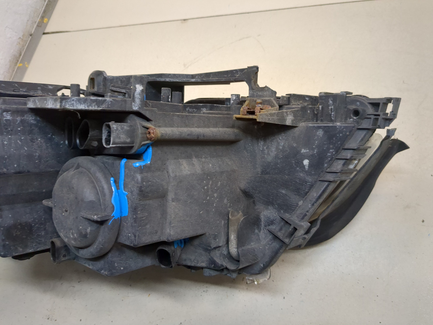 Фара правая