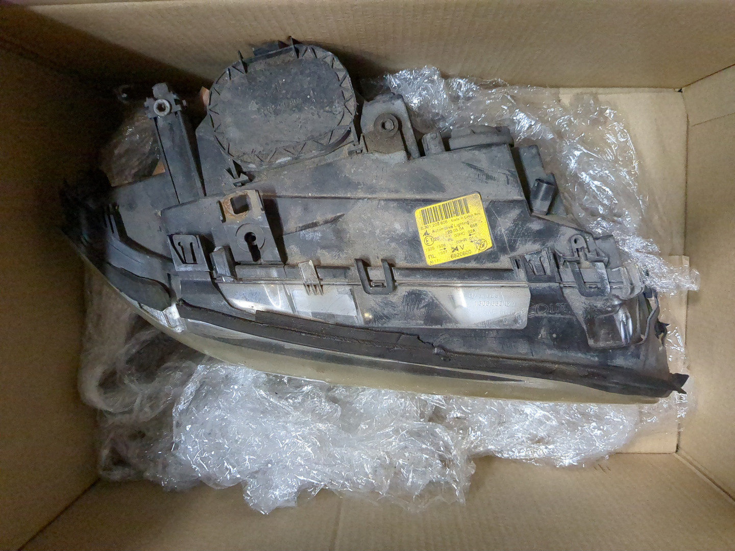 Фара правая