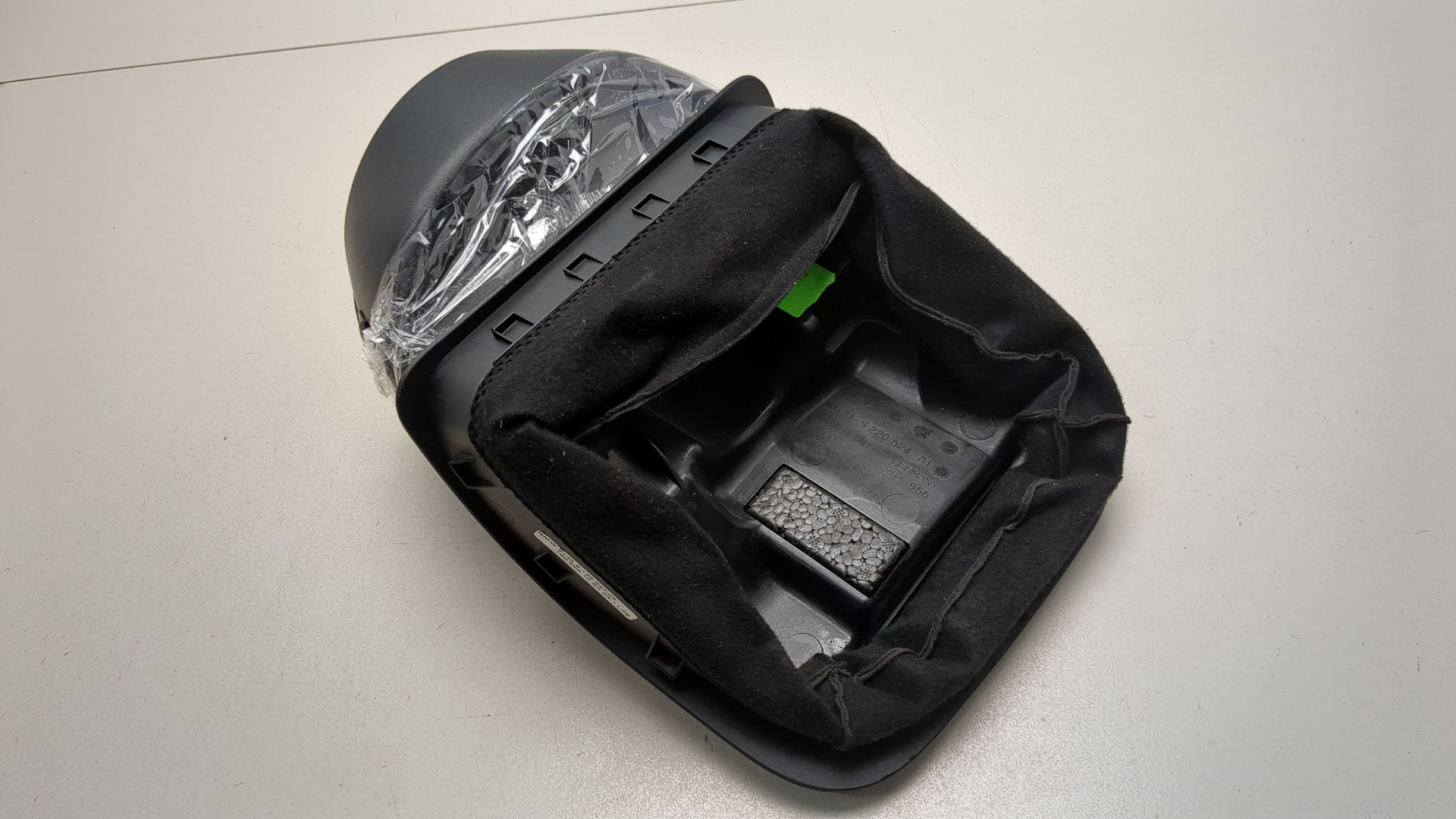 Кожух рулевой колонки