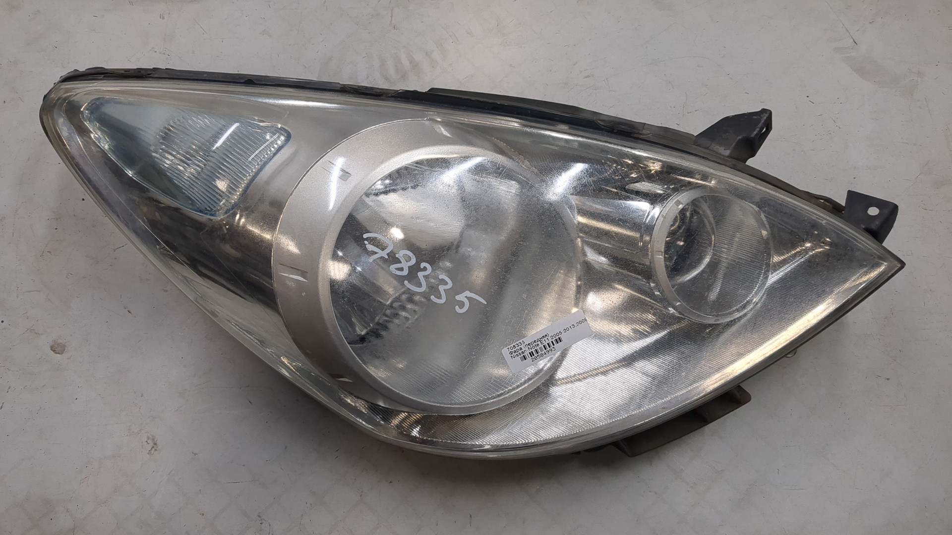 Фара правая