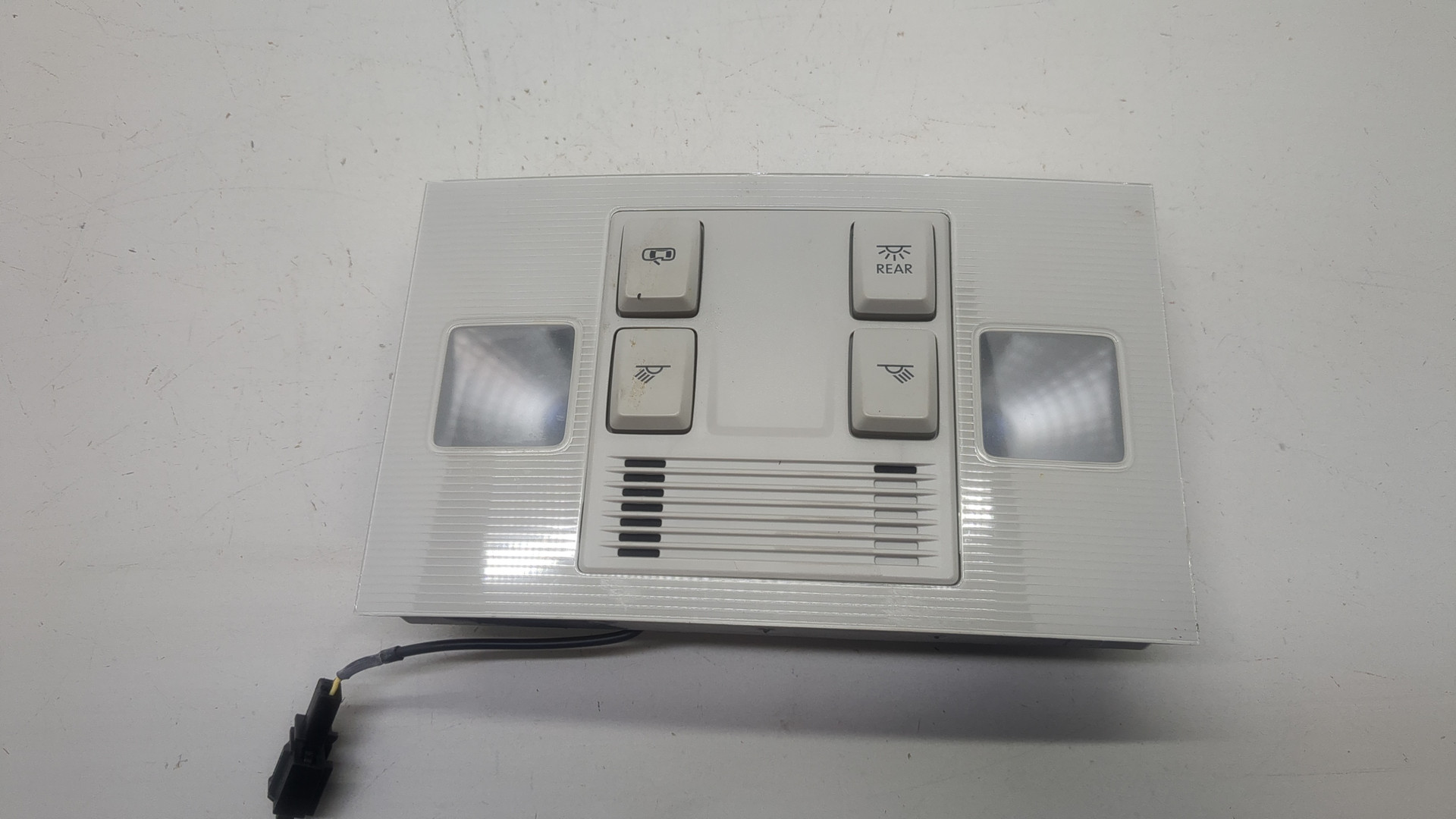 Плафон салонный