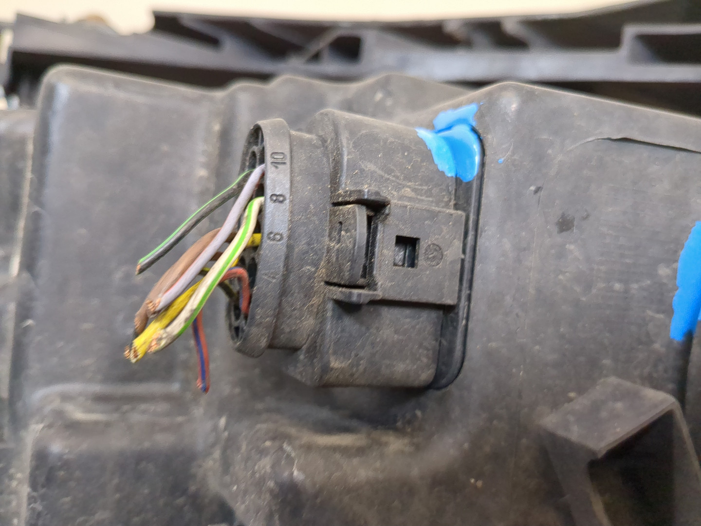 Фара правая