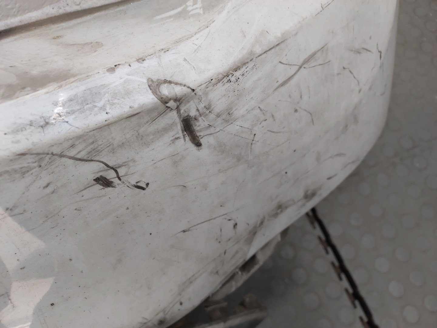 Бампер задний