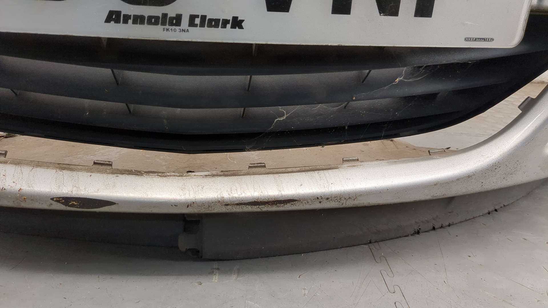 Бампер передний