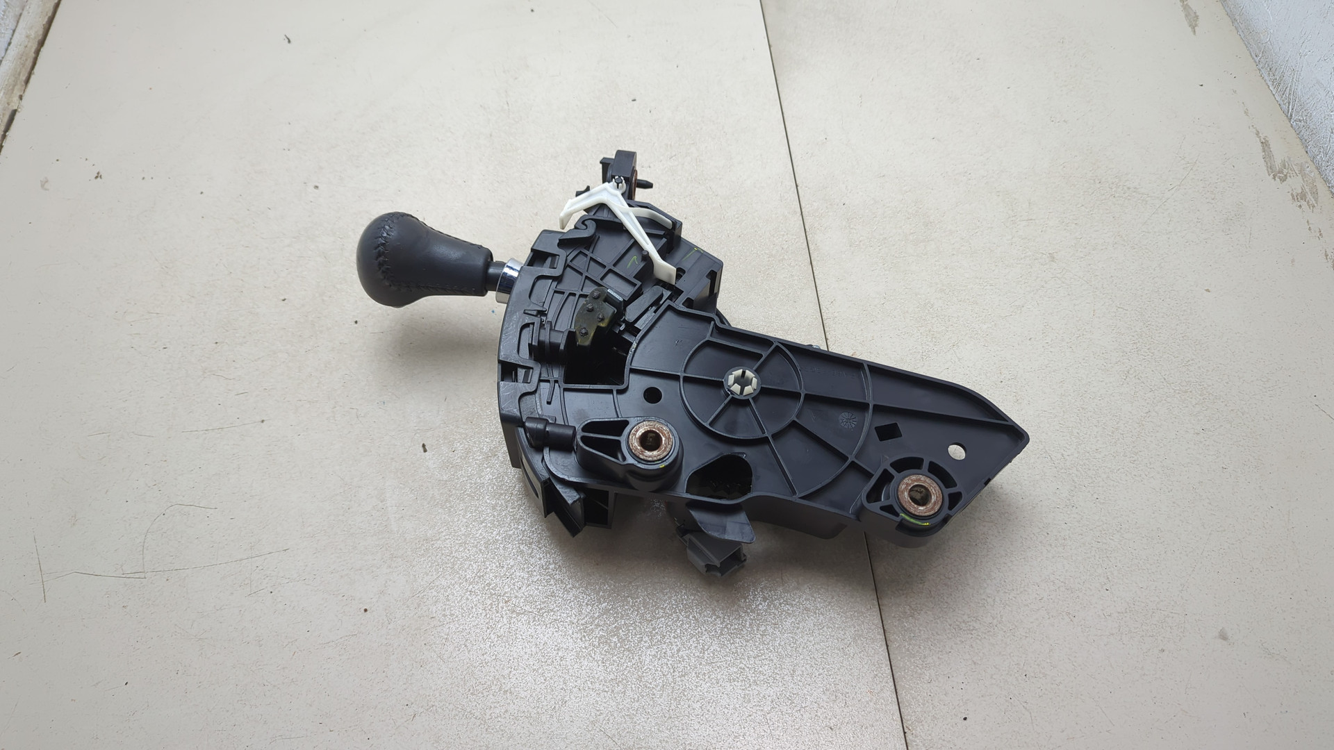 Кулиса МКПП / АКПП