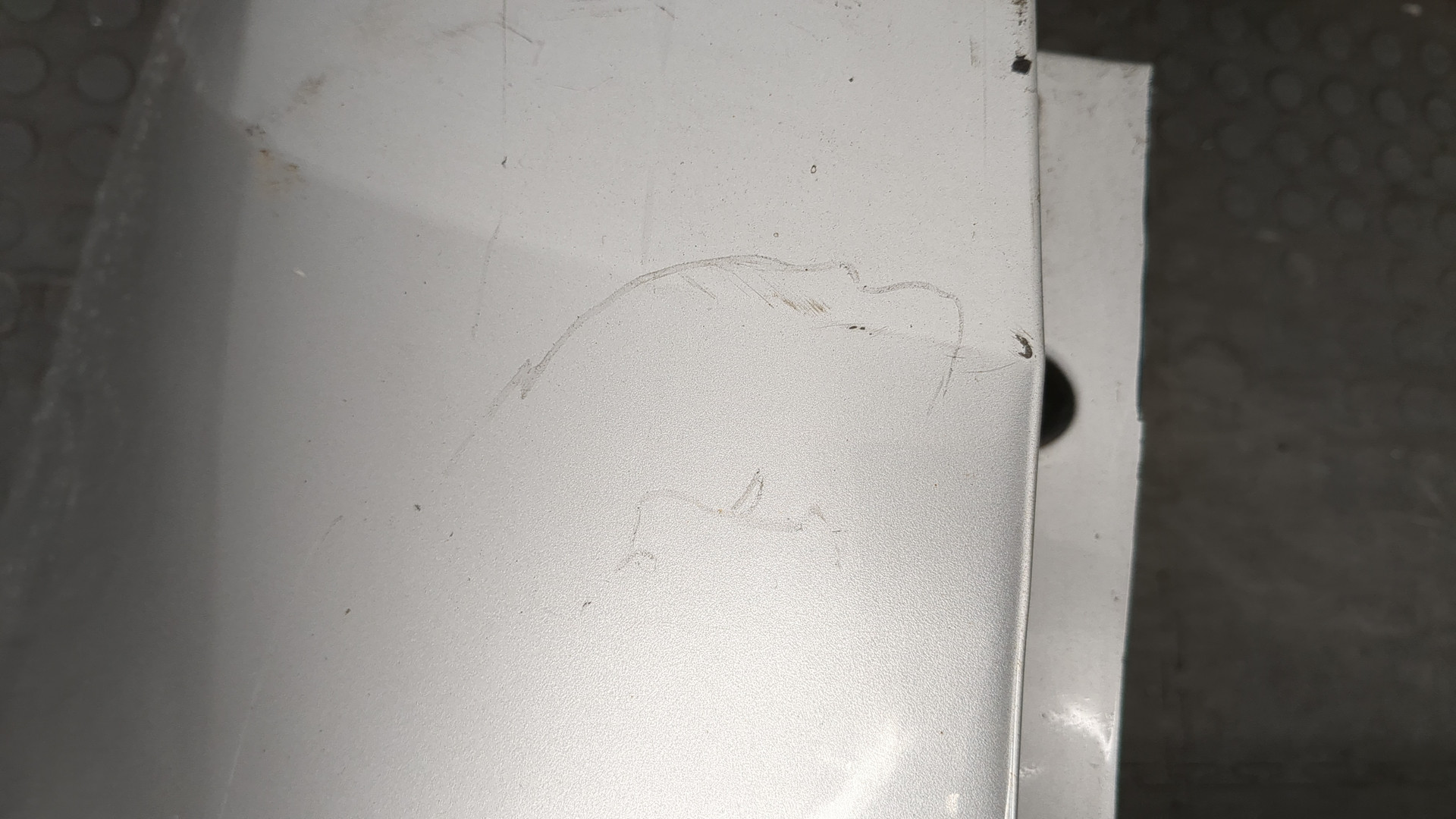 Бампер задний