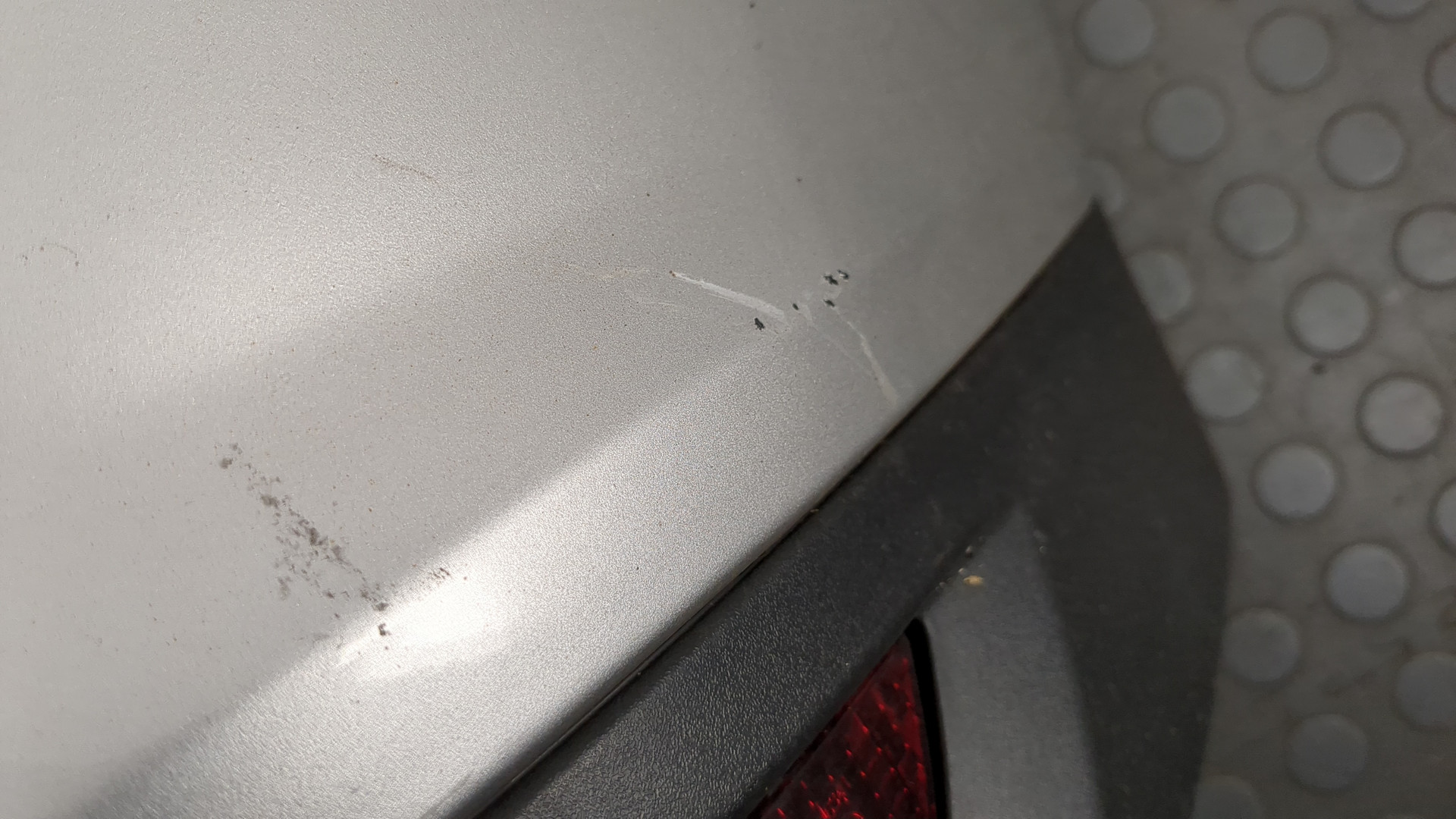 Бампер задний