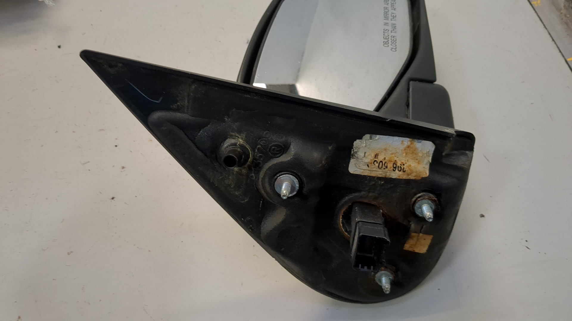 Зеркало правое электрическое