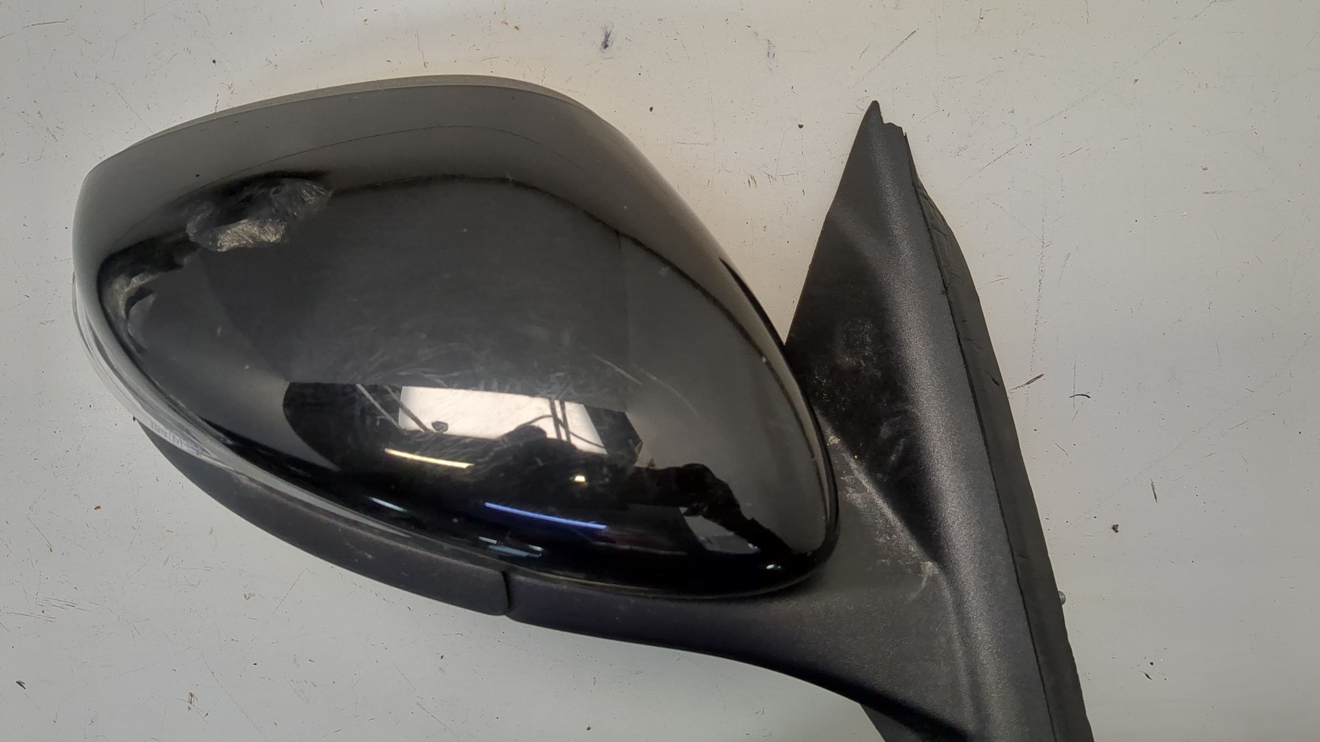 Зеркало правое электрическое