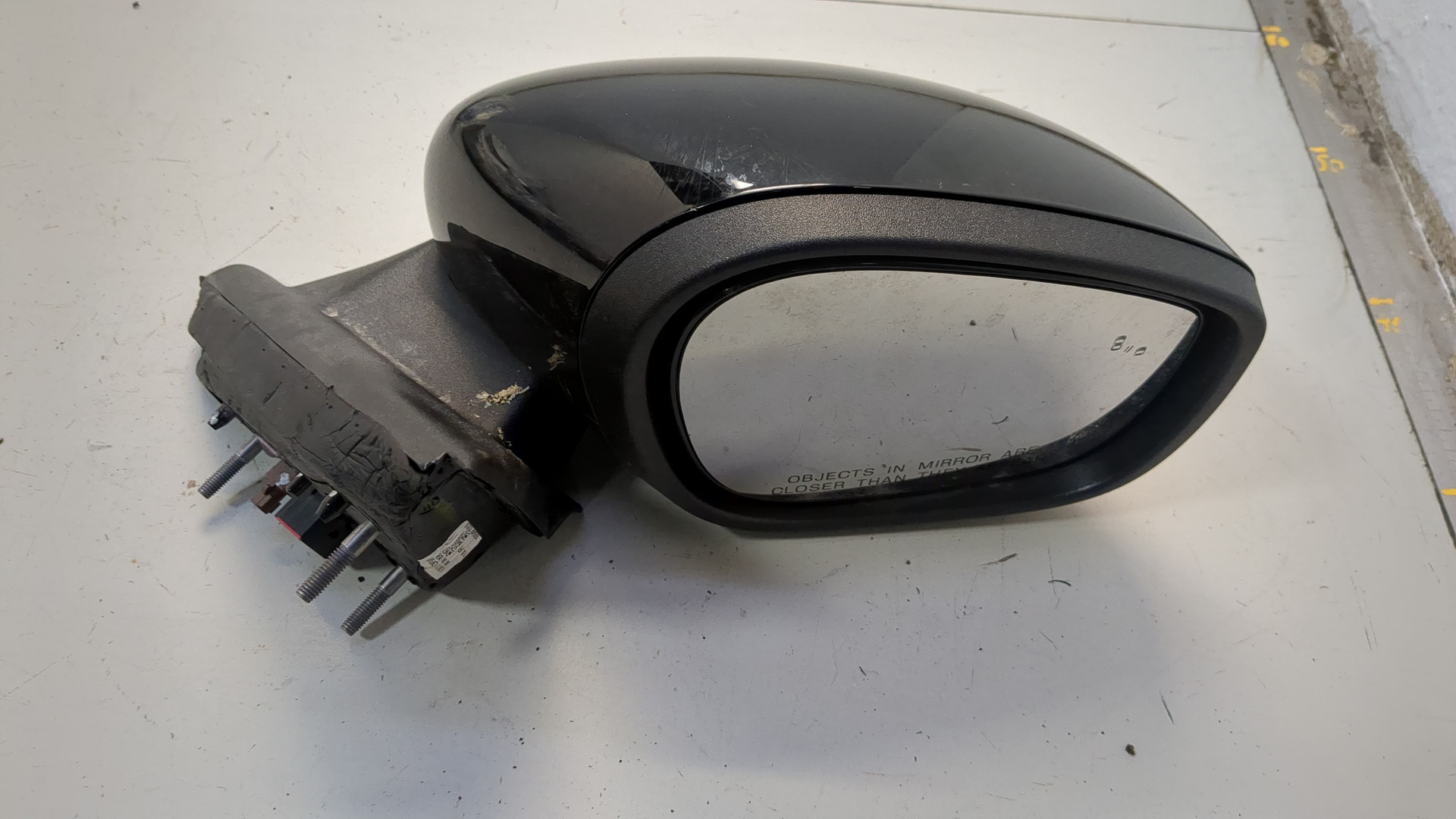 Зеркало правое электрическое