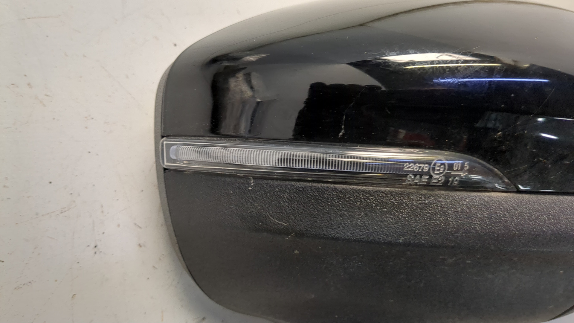 Зеркало правое электрическое