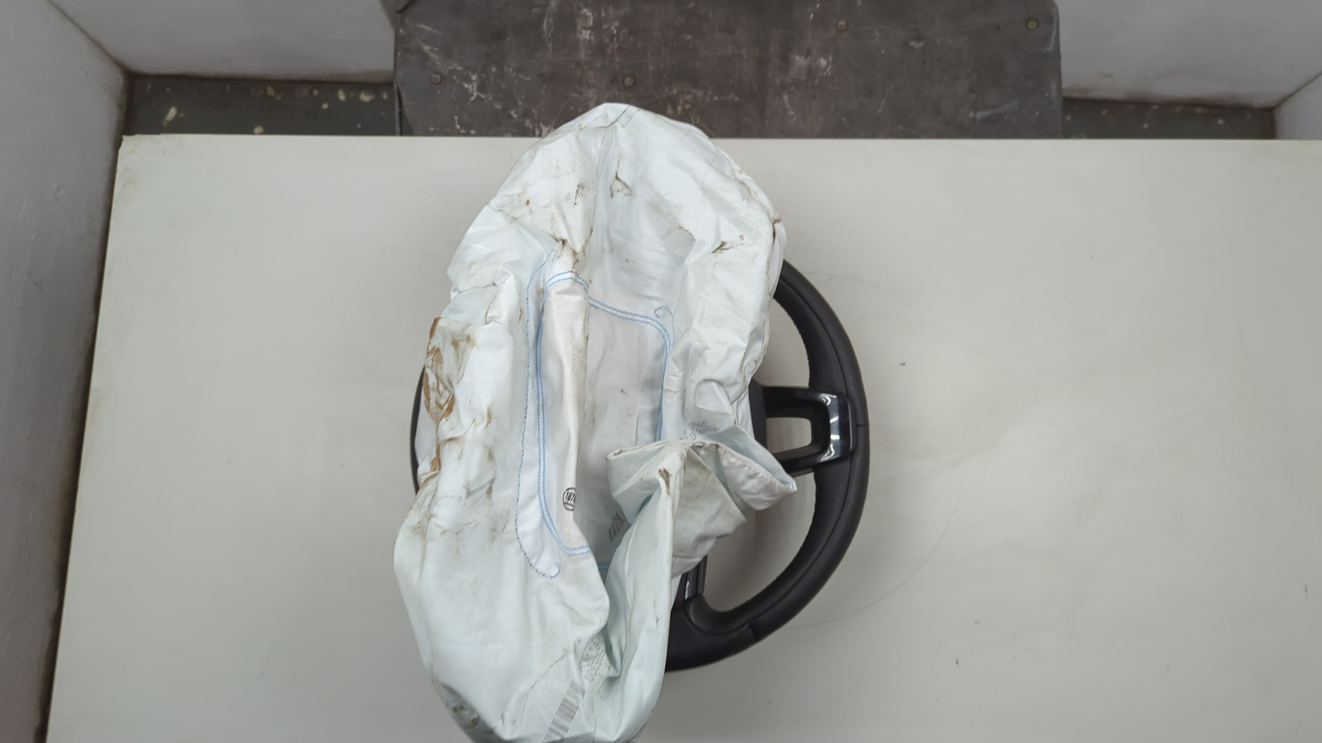 Рулевое колесо (руль)