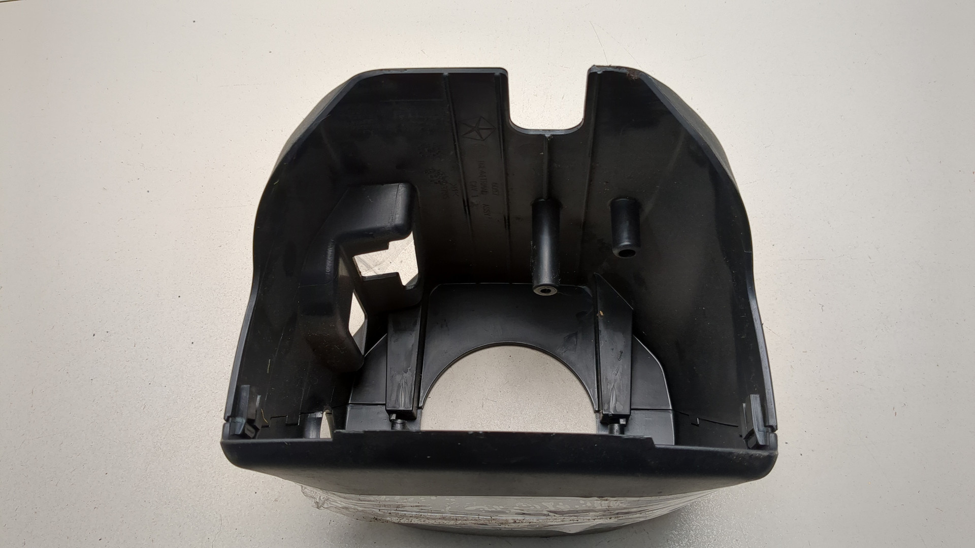 Кожух рулевой колонки