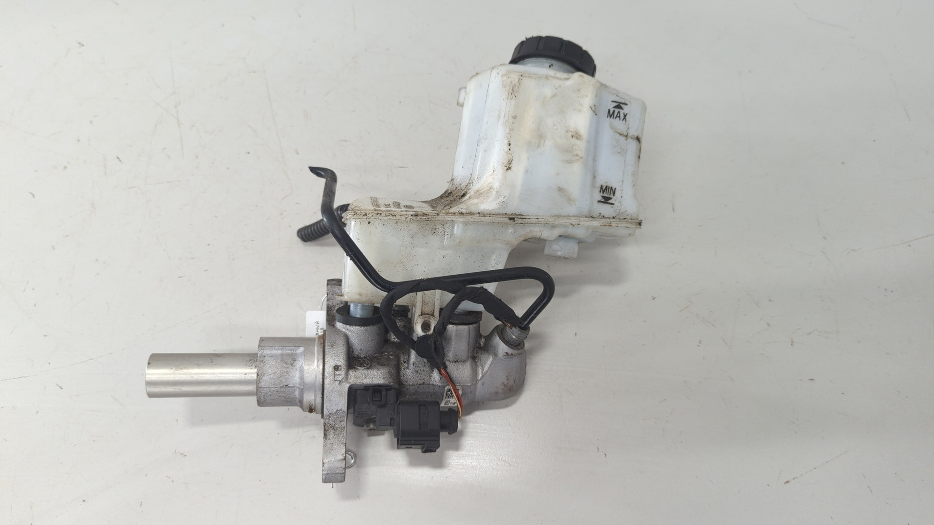 Цилиндр тормозной главный