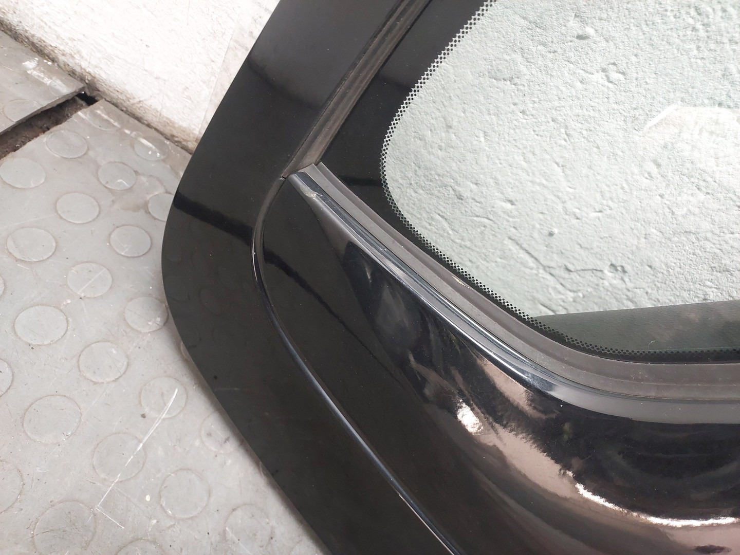 Дверь задняя правая