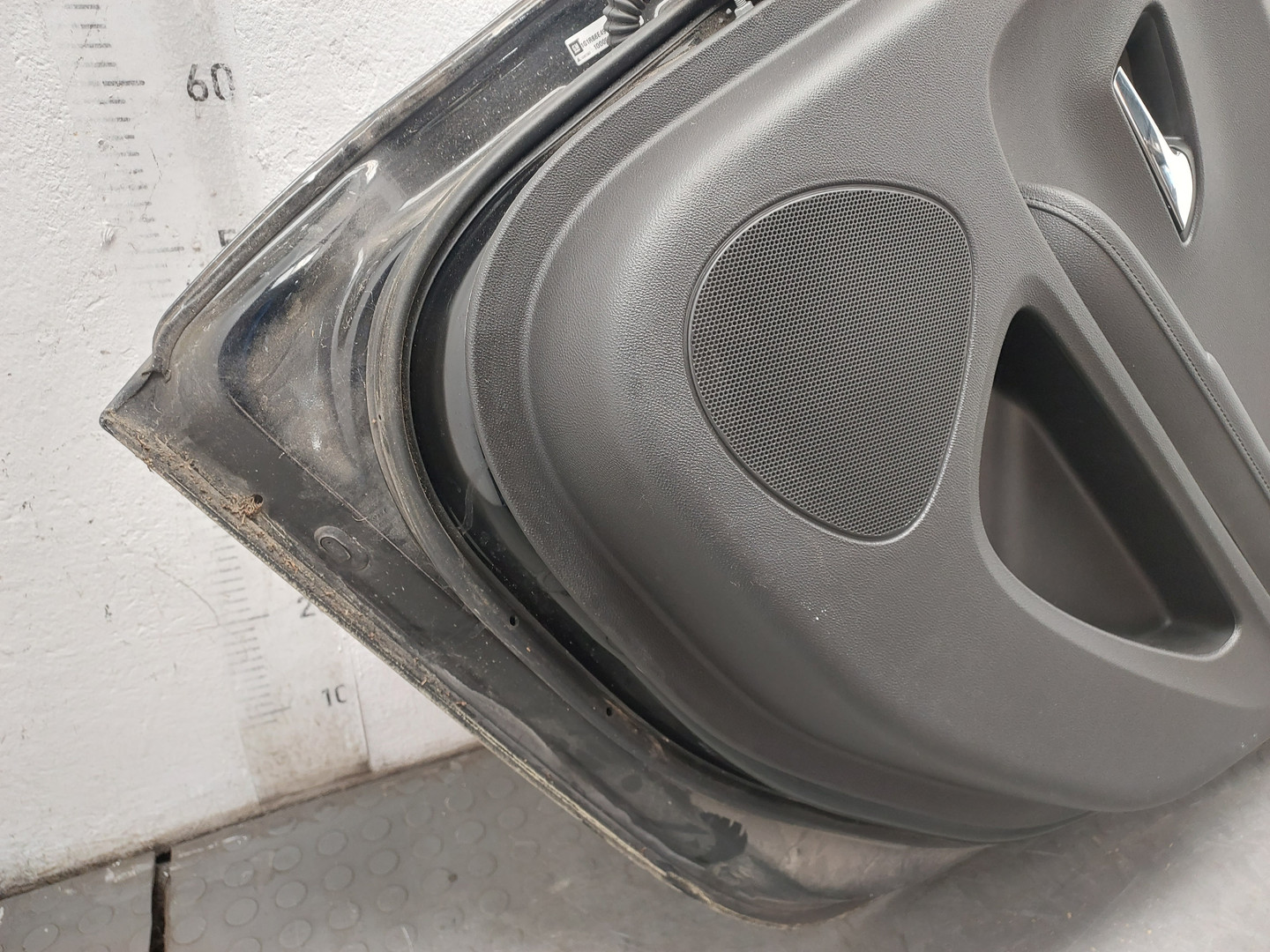 Дверь задняя правая