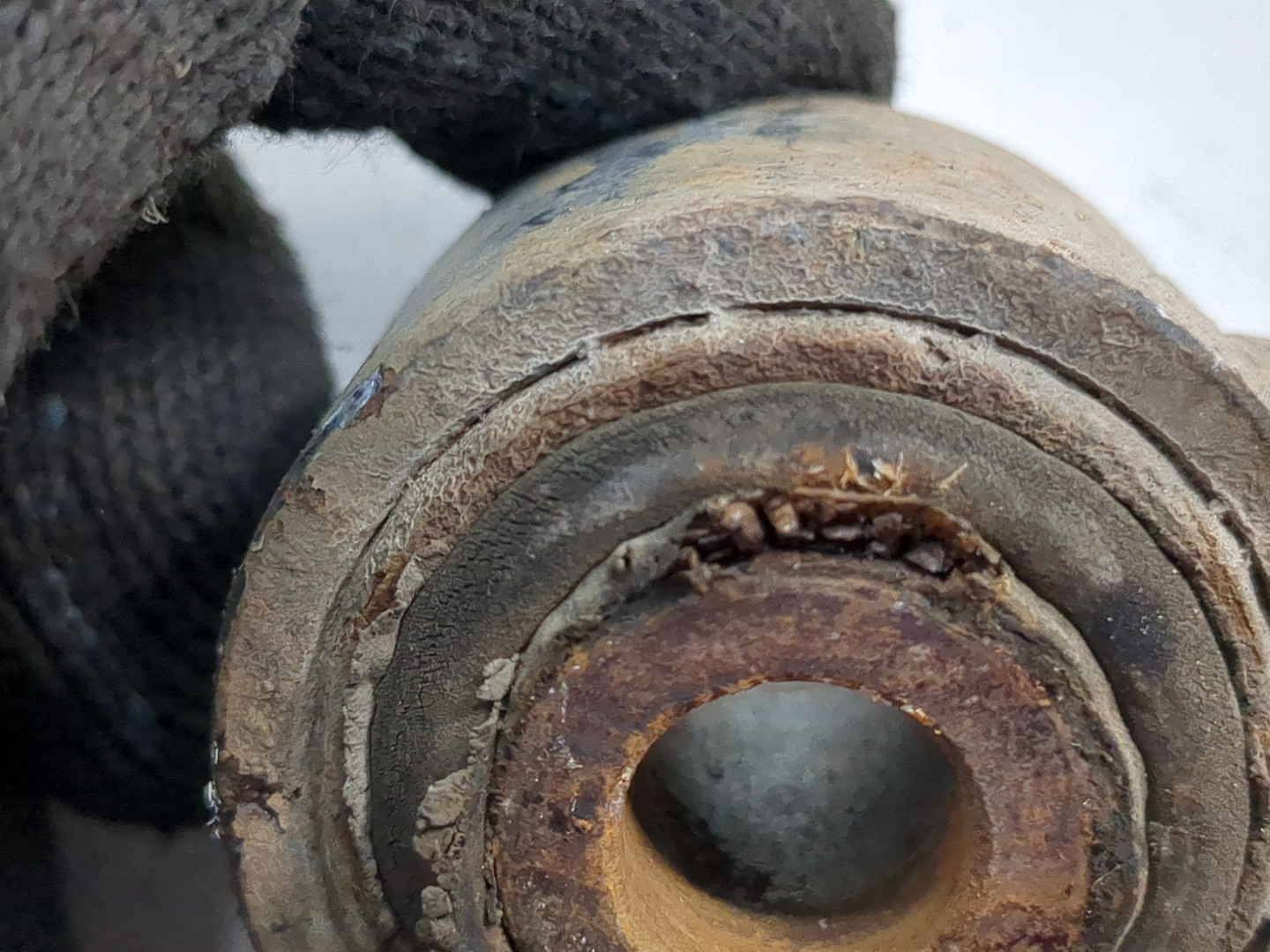 Амортизатор задний (стойка)