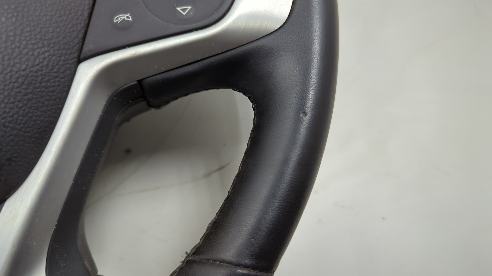 Рулевое колесо (руль)