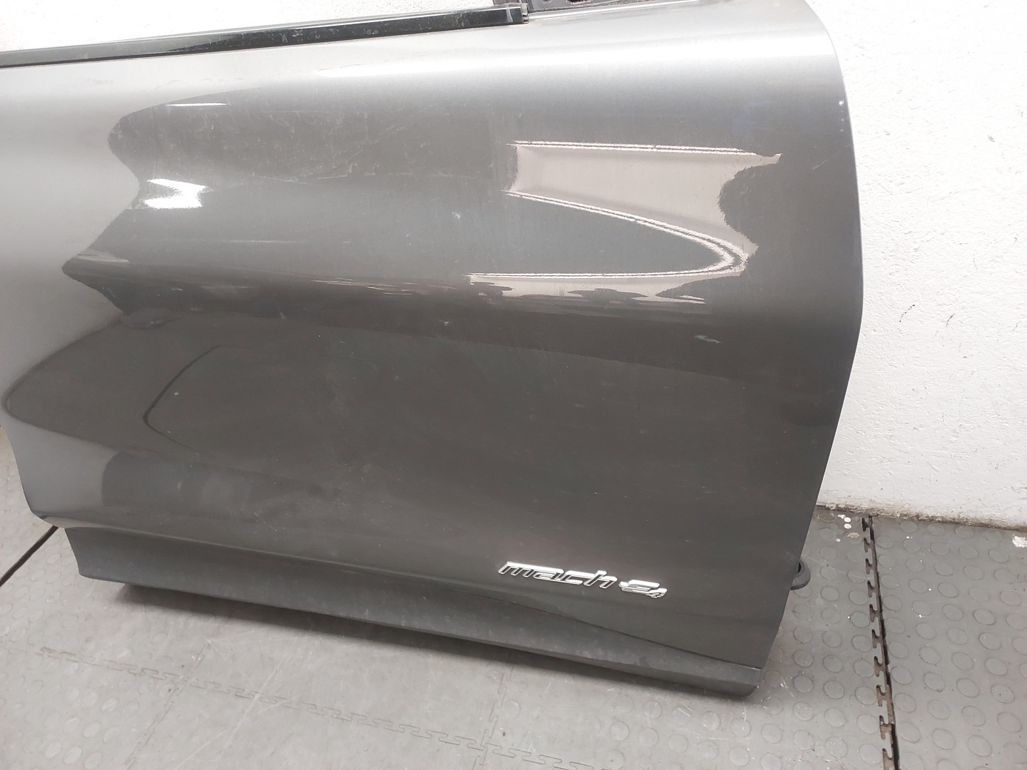 Дверь передняя правая