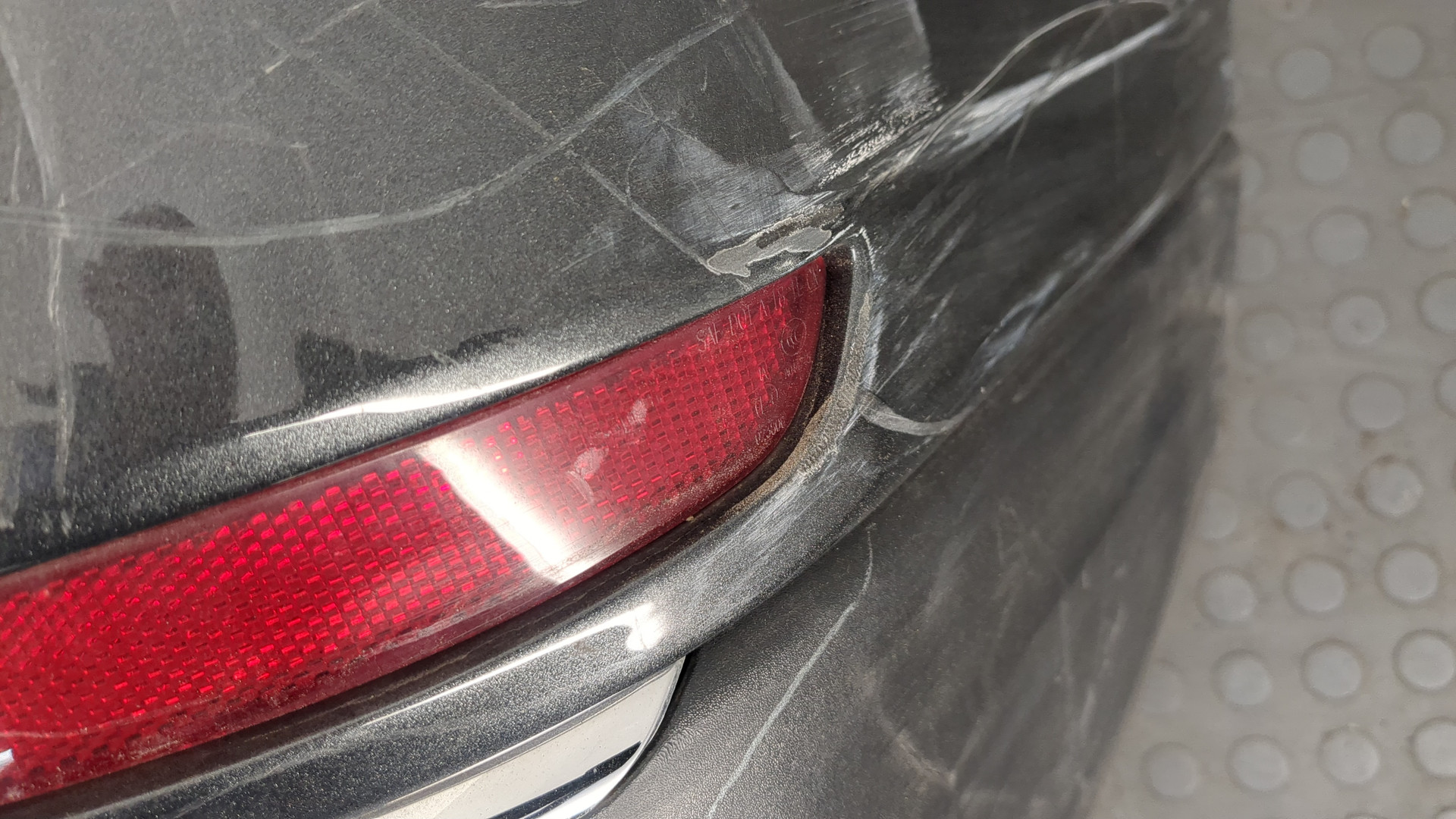 Бампер задний