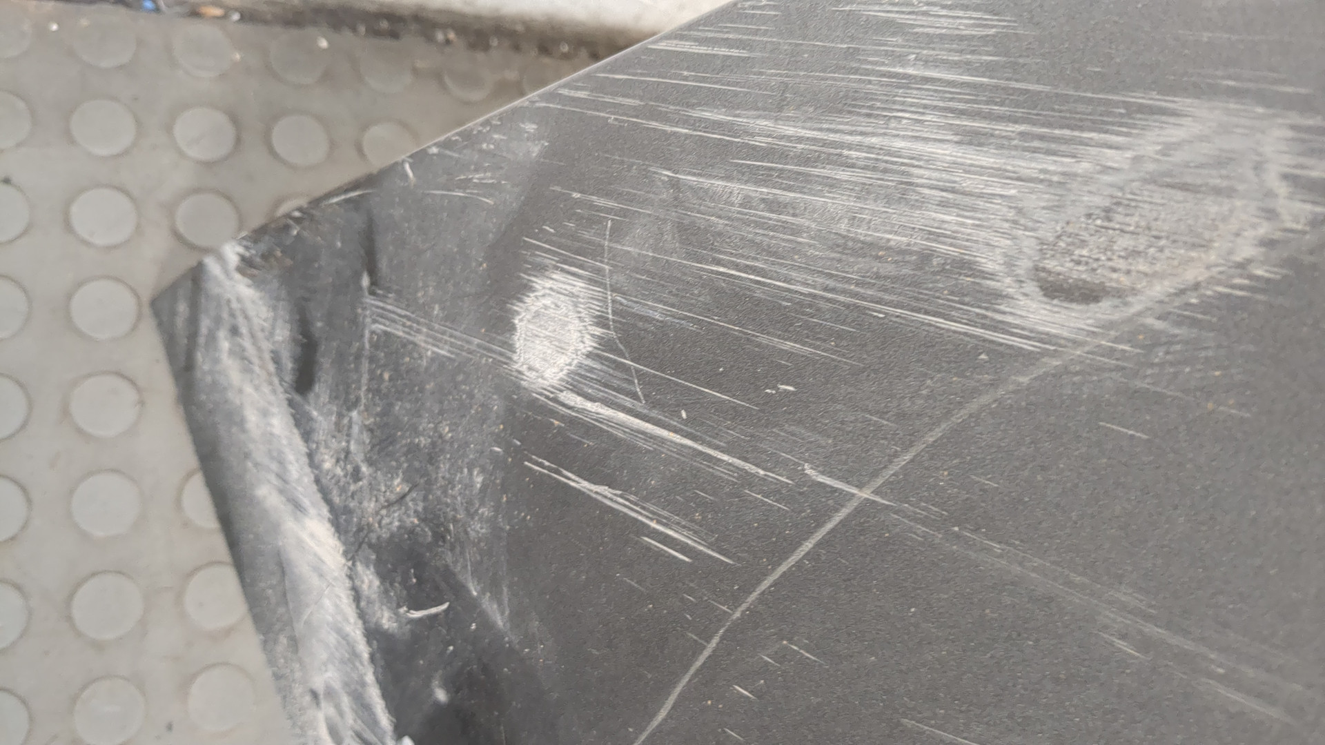 Бампер задний