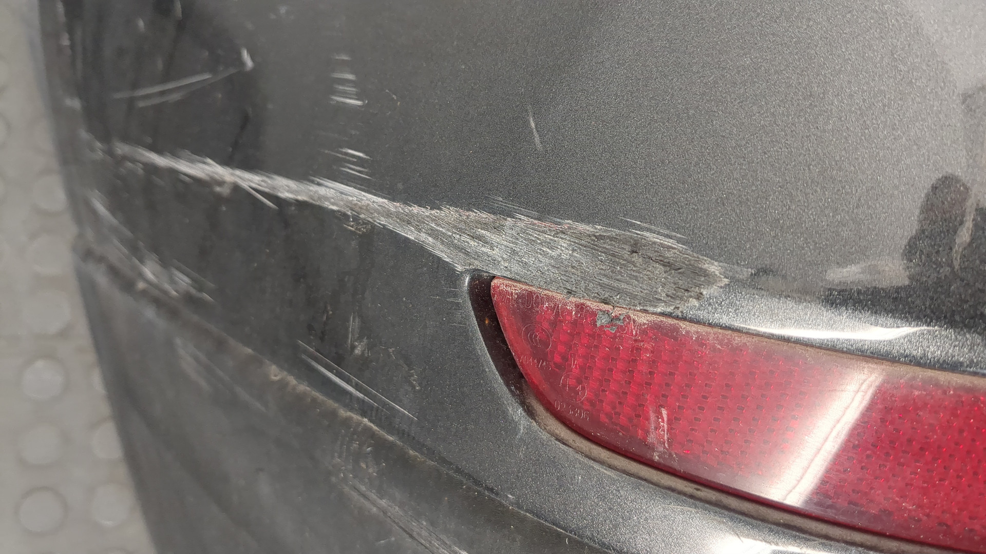 Бампер задний