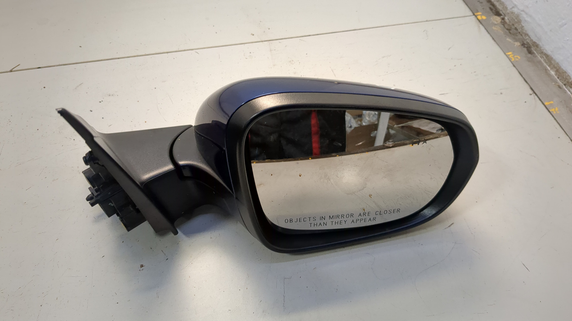 Зеркало правое электрическое