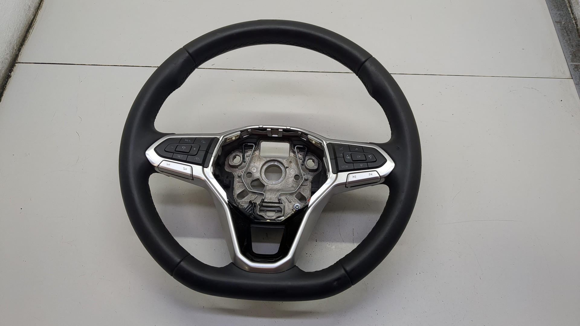 Рулевое колесо (руль)