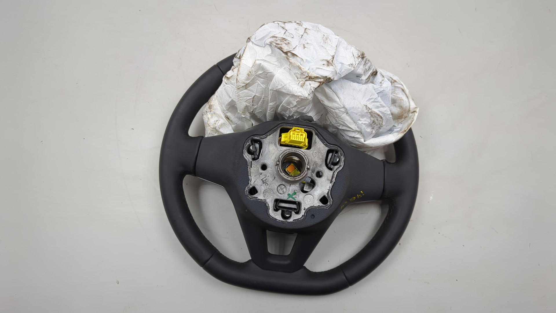 Рулевое колесо (руль)