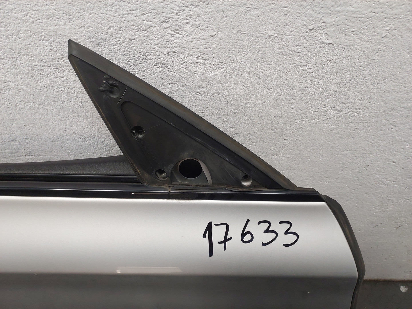 Дверь передняя правая