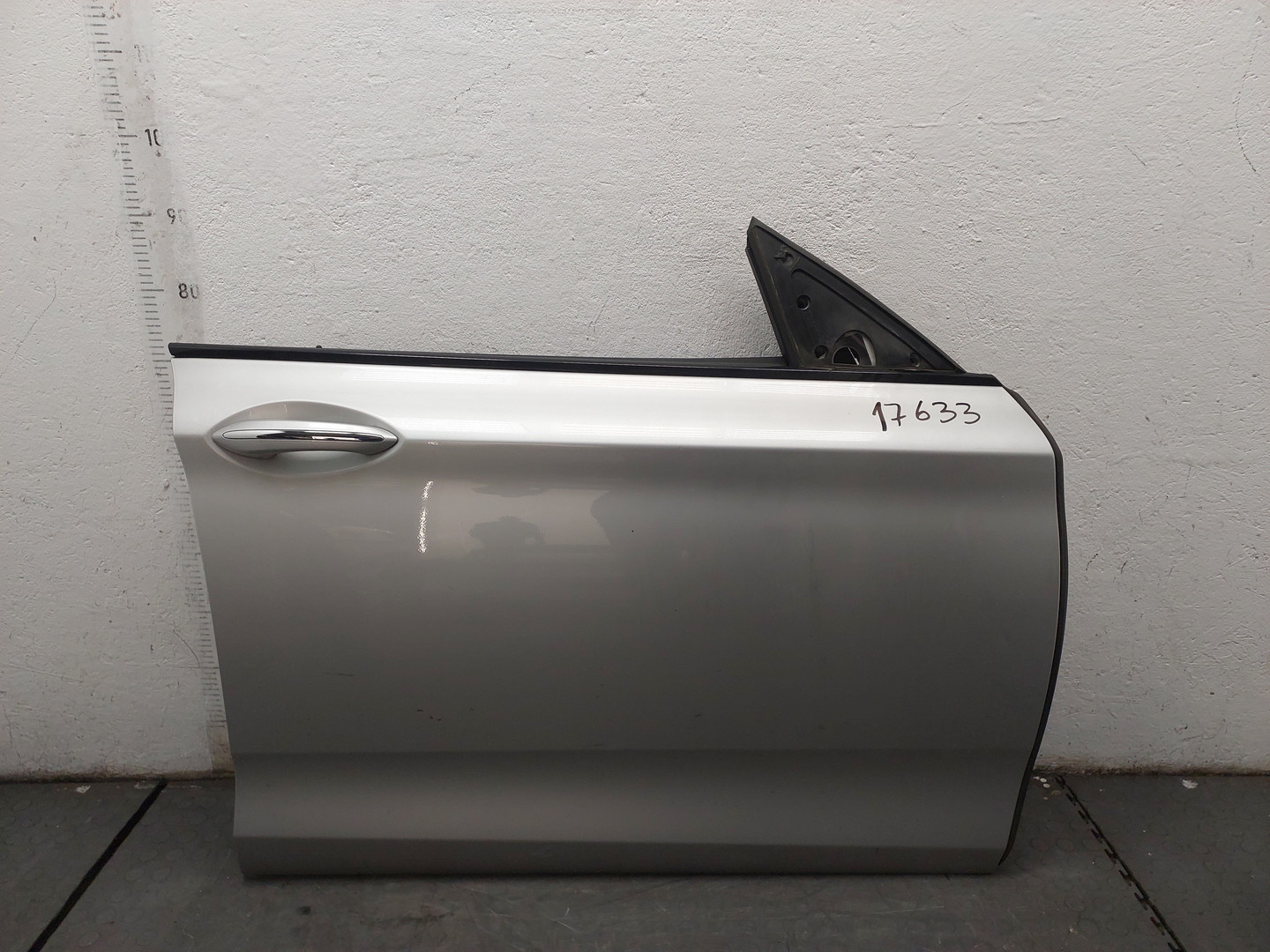 Дверь передняя правая