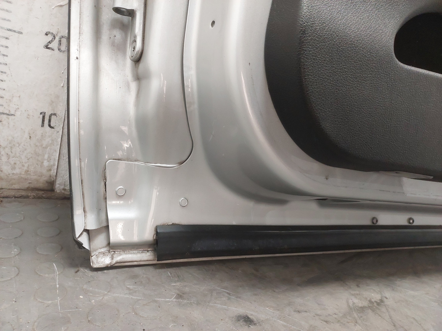 Дверь передняя правая