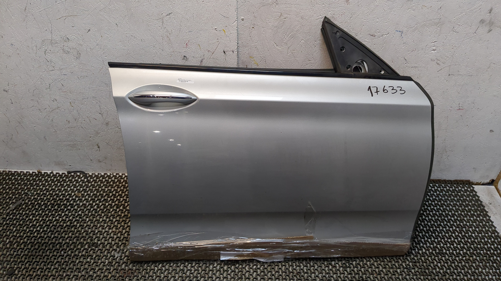 Дверь передняя правая