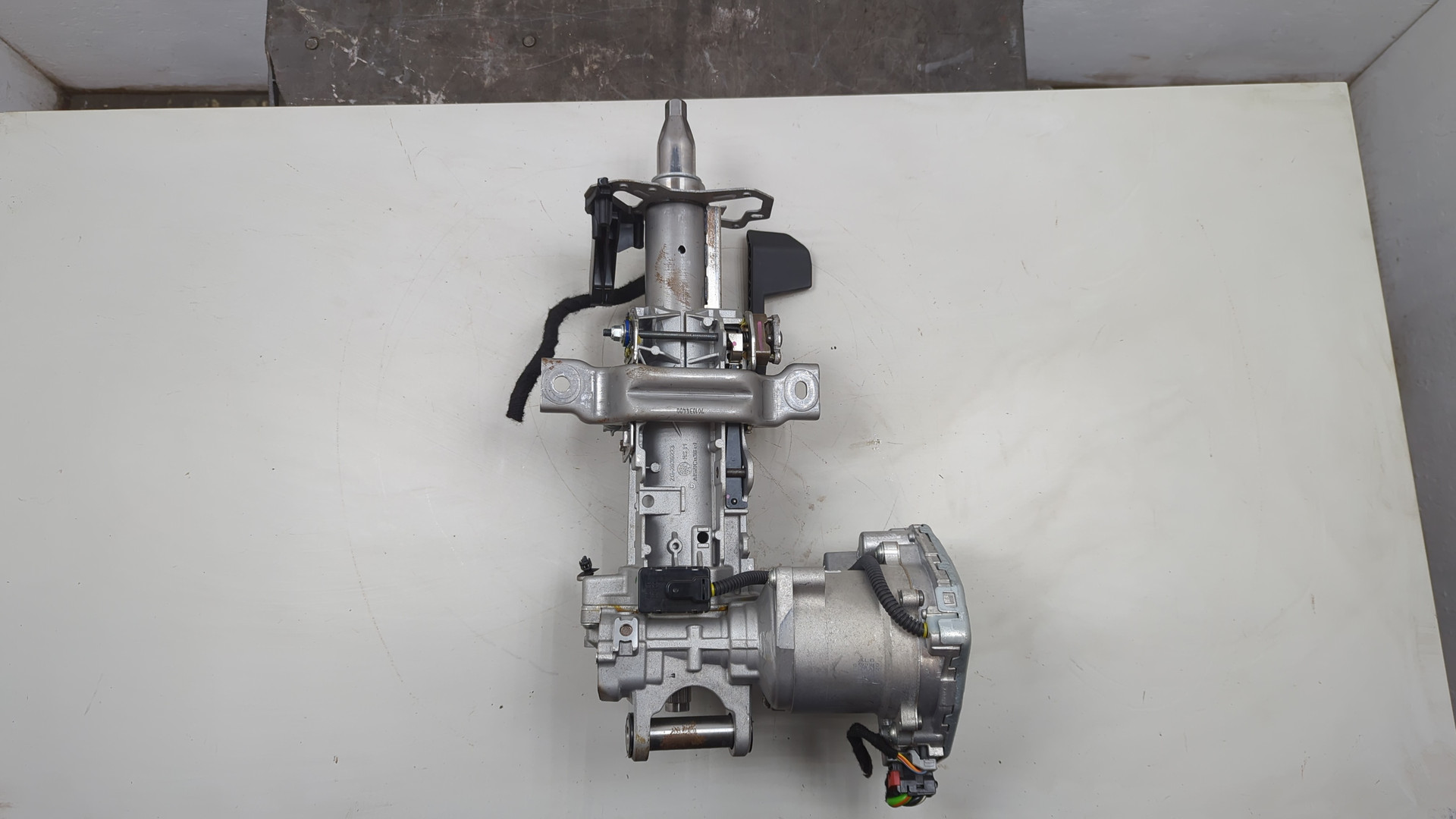 Серводвигатель рулевой рейки