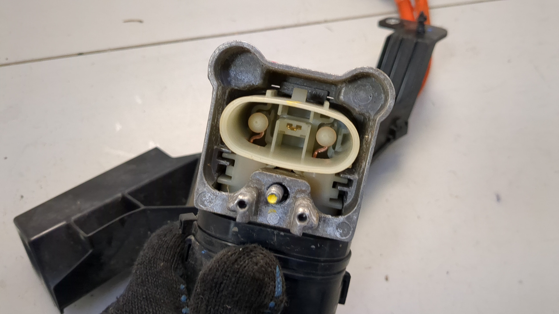 Провод высокого напряжения