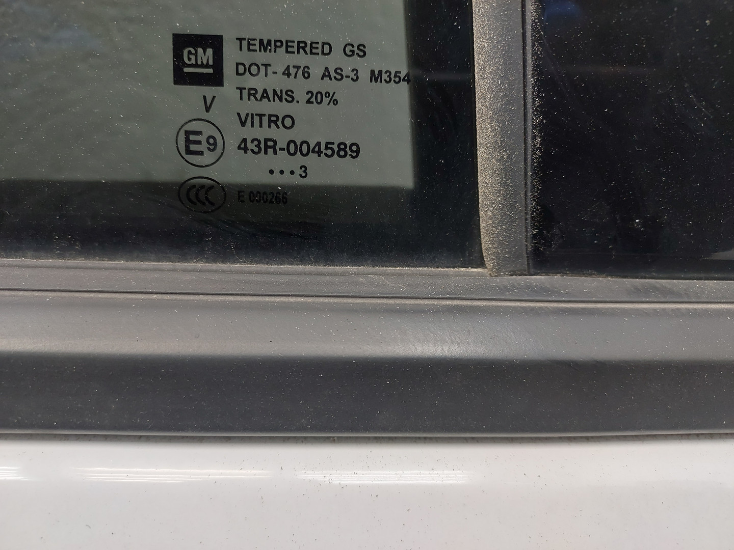 Дверь задняя правая