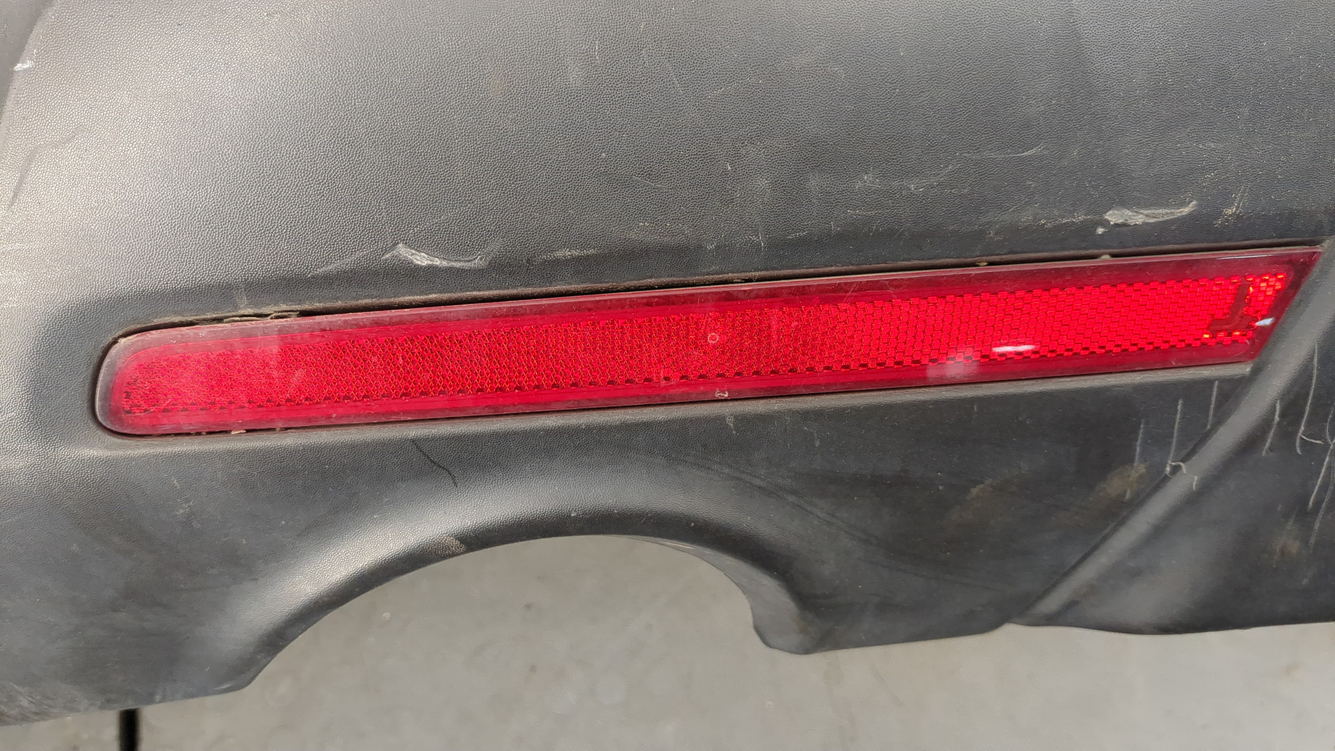 Бампер задний