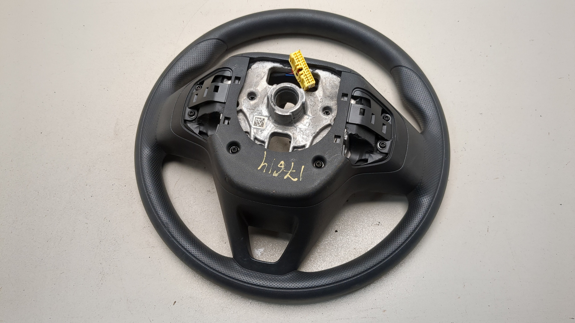 Рулевое колесо (руль)