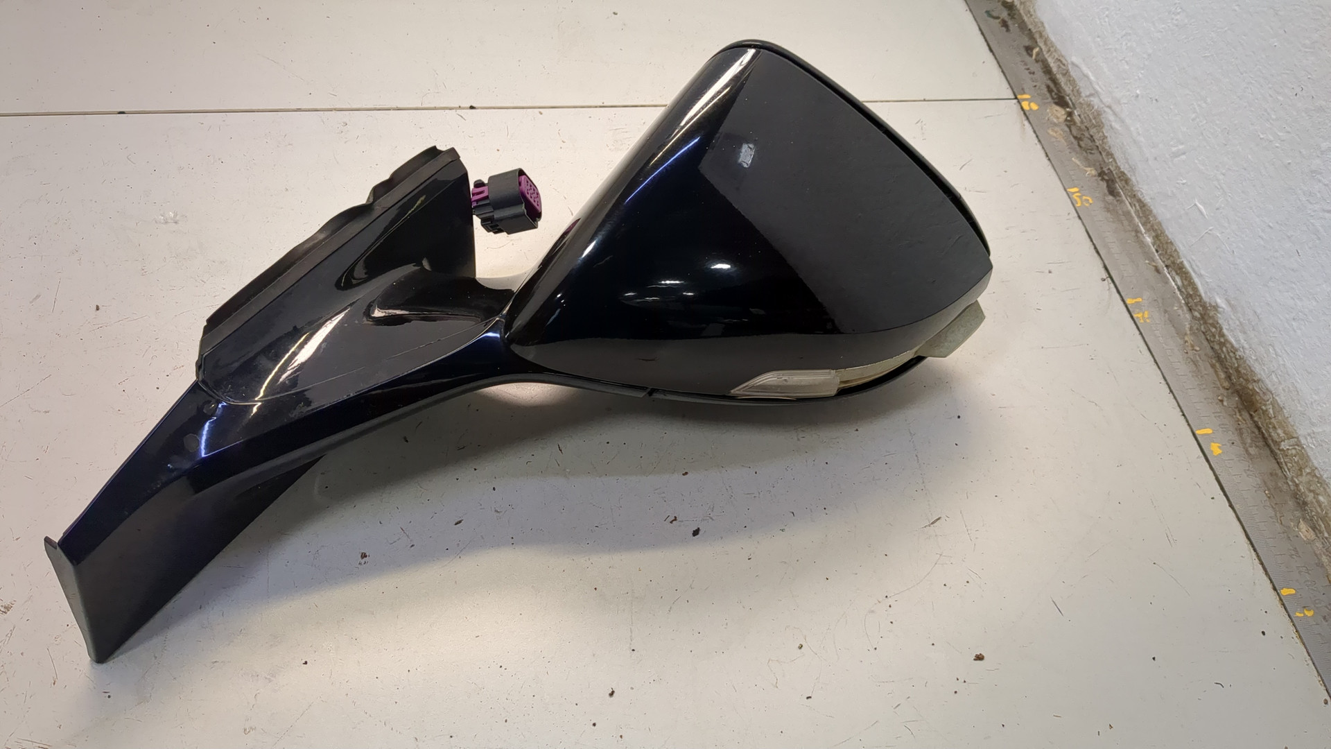 Зеркало левое электрическое