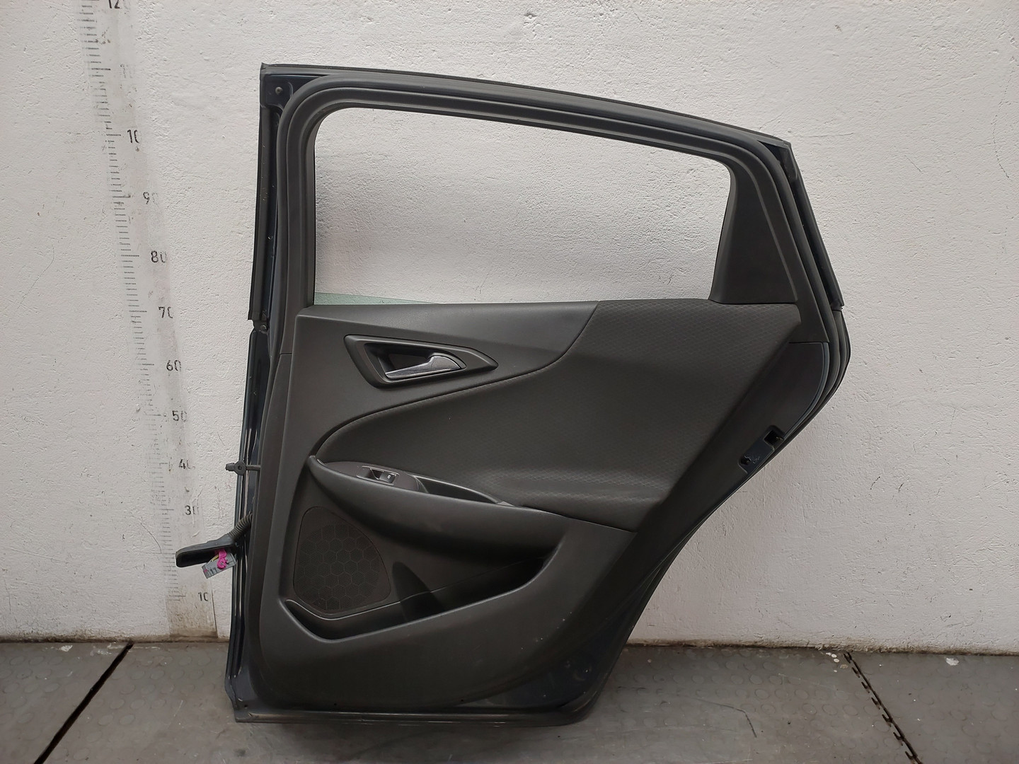 Дверь задняя правая