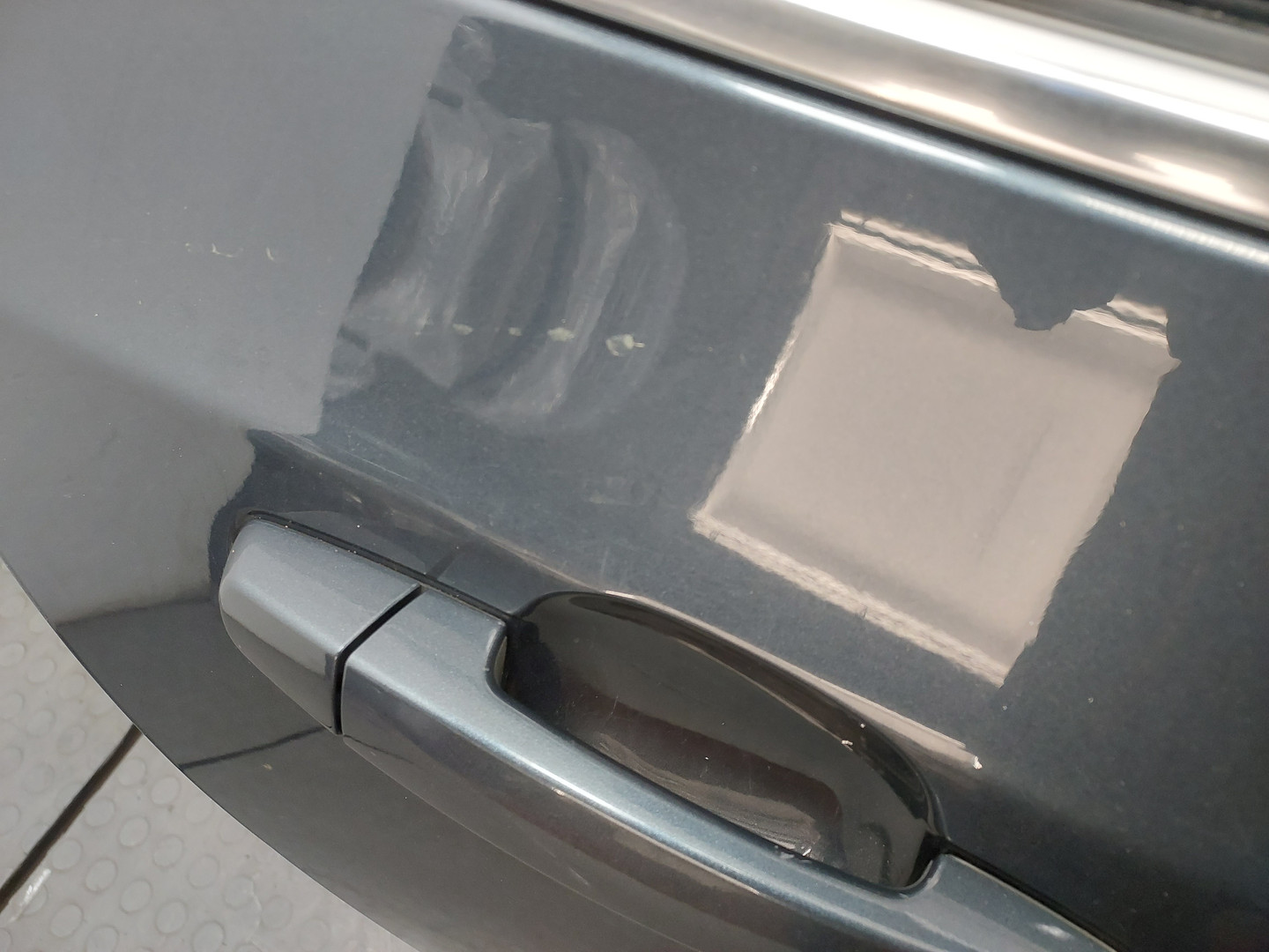 Дверь задняя правая