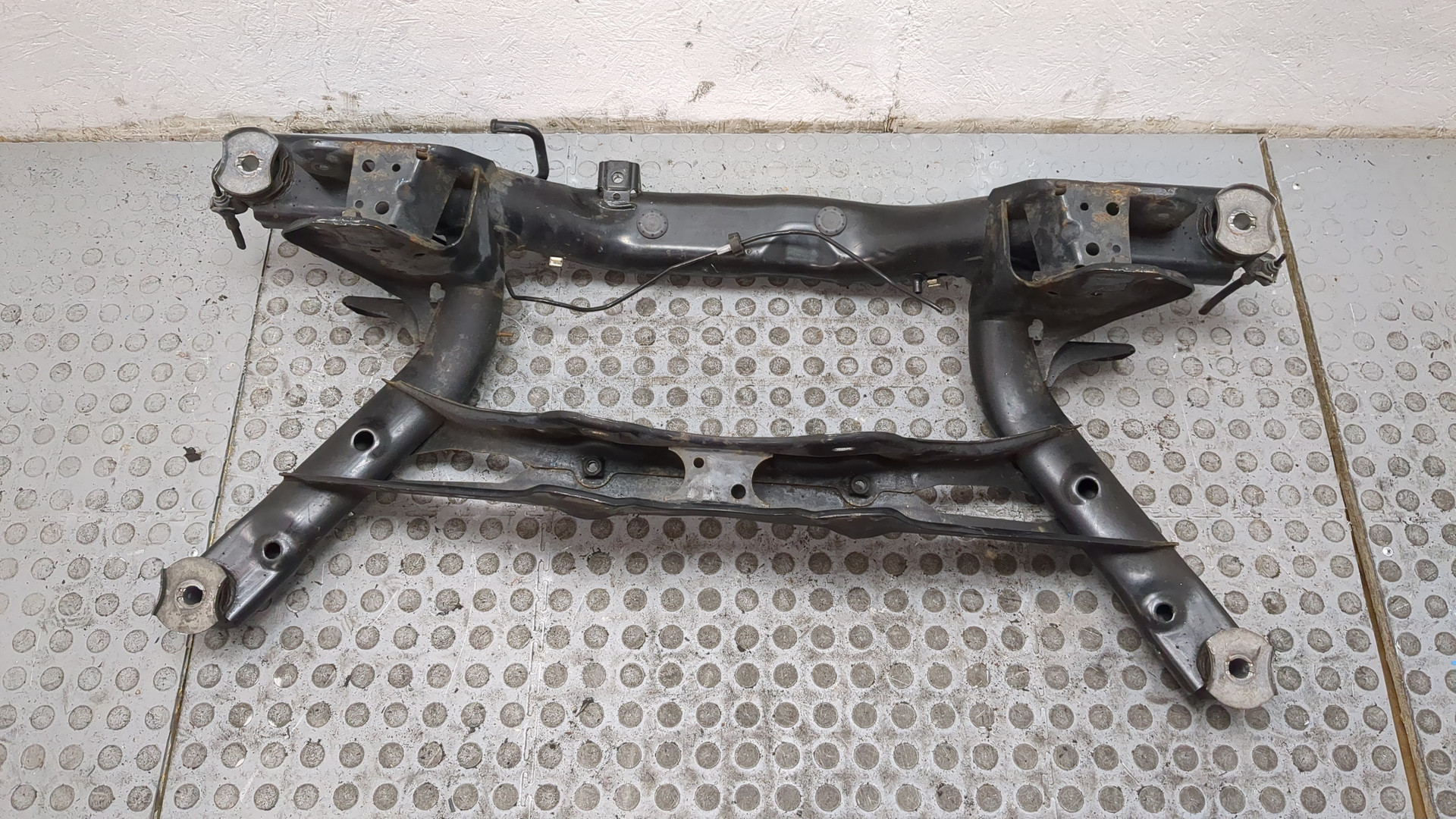 Балка задняя